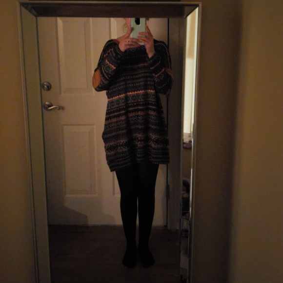 Tunic - Picture 2 of 2